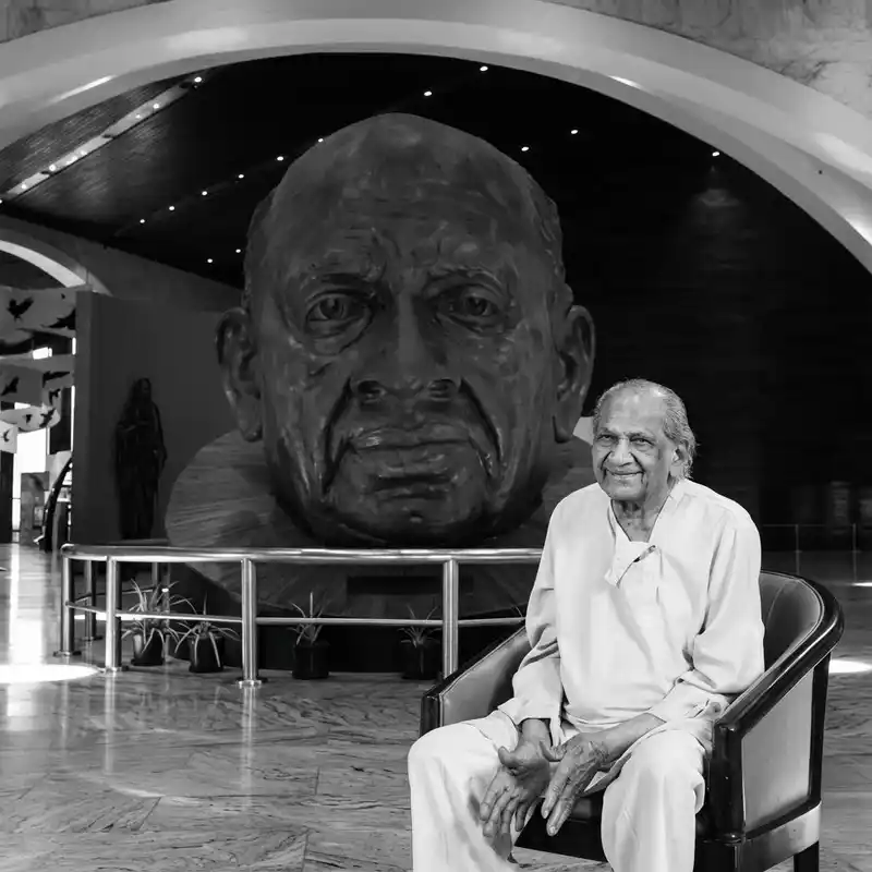 Shri Ram Sutar sculpture